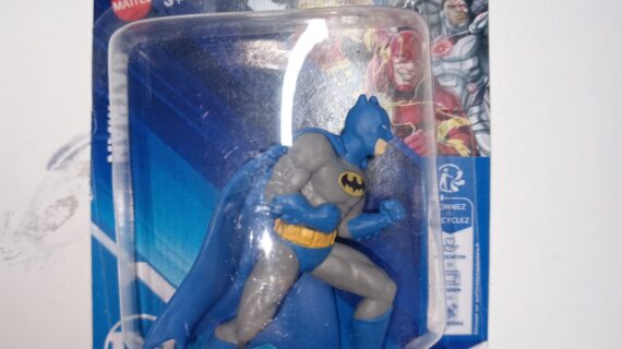 FIGURA D.C BATMAN AZUL EXCELENTE CALIDAD