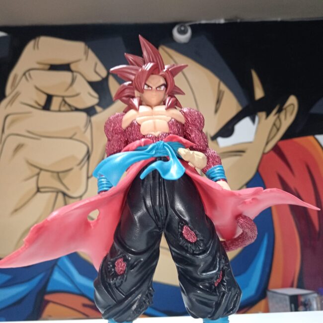 FIGURA GOGETA PERFECTO PARA REGALO